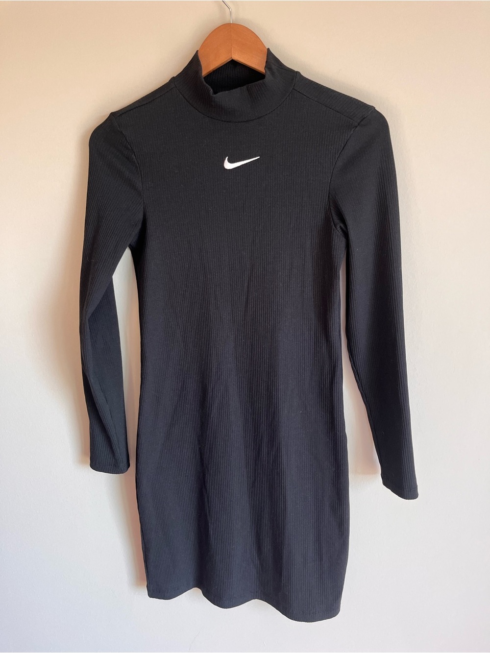 Nike Women's Mock Neck Black Long Sleeve Ribbed Mini Dress Size XS Fall
